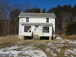 3087 Stonewall Jackson Hwy, Bentonville, VA 22610 - photo 1