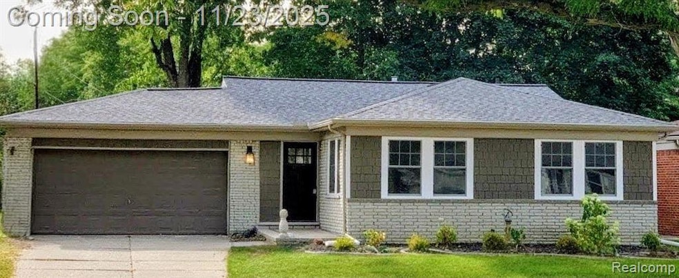 14103 Blue Skies St, Livonia, MI 48154 - photo 1