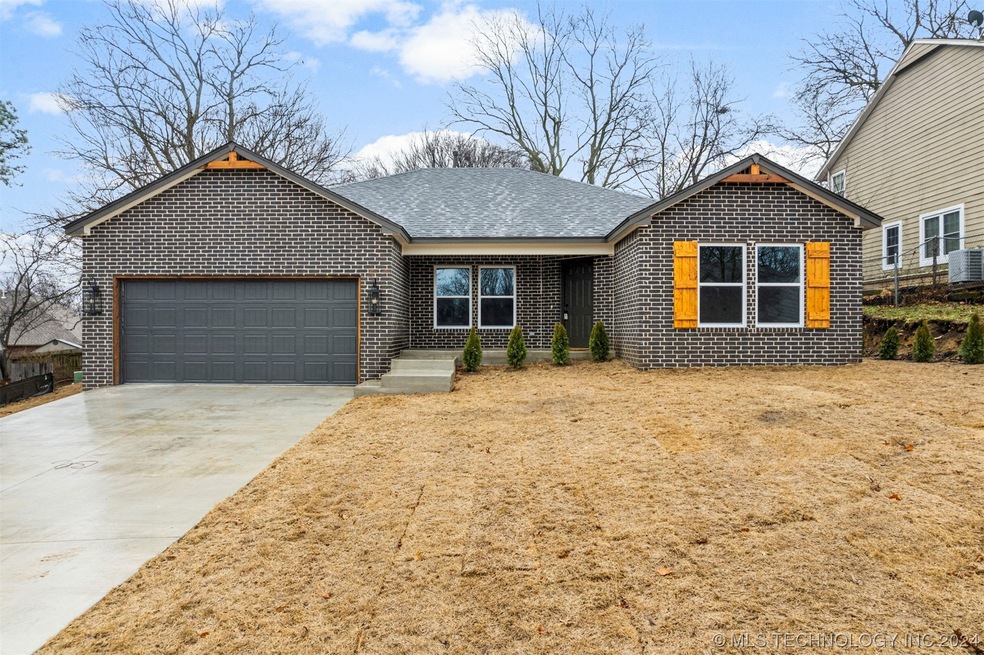 514 Glencoe Cir, Claremore, OK 74017 - photo 1