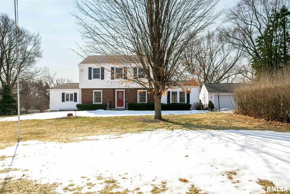 2439 E 46th St, Davenport, IA 52807 - photo 1