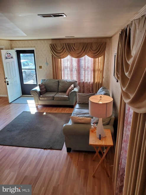 17 Sawmill Run, Norristown, PA 19401 - photo 1