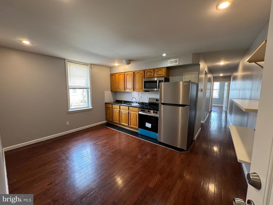 For Rent $1,300/month • Co-Listing Agent
