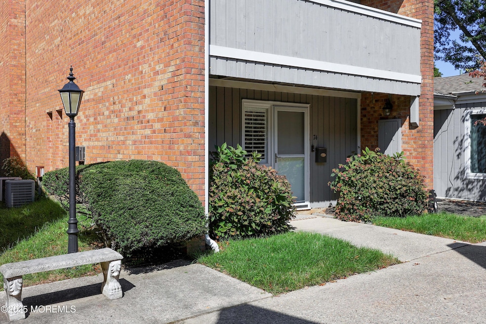 758A6879_80_81_82_83