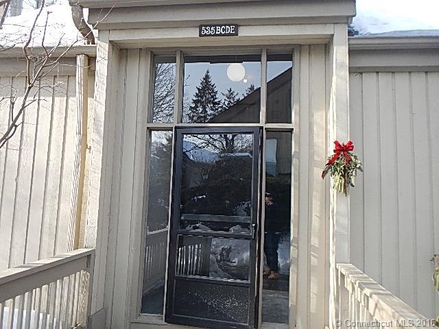 535 Heritage Village unit B, Southbury, CT 06488 - photo 1