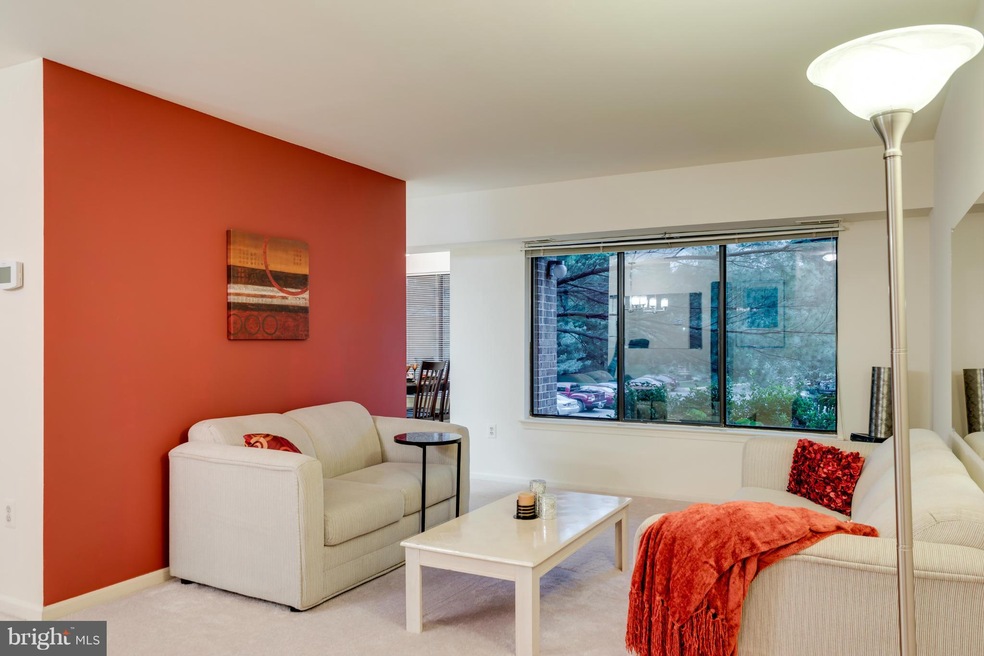 9574 Jayhawk Terrace unit 102, Manassas, VA 20110 - photo 1