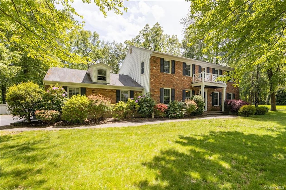 13 Elaine Dr, New City, NY 10956 - photo 1