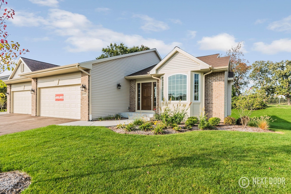 5399 Penrose Ln unit 76, Kalamazoo, MI 49009 - photo 1