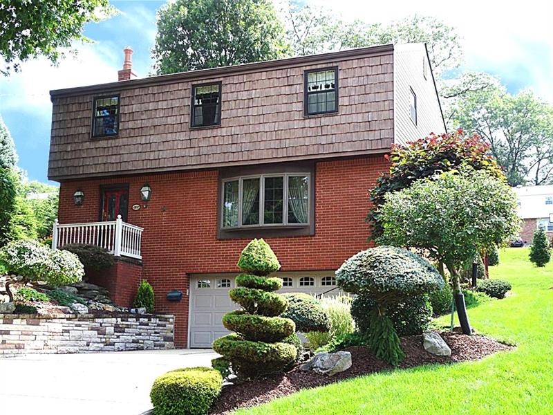 Excellent curb appeal in desirable BOXER HEIGHTS n