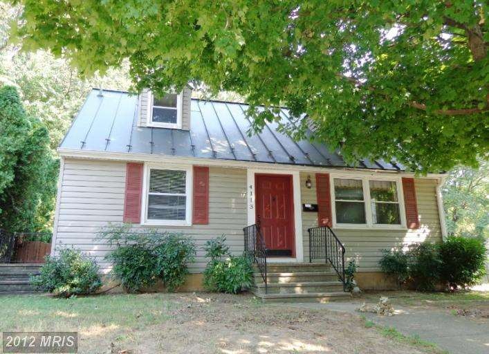 4113 Maple St, Fairfax, VA 22030 - photo 1