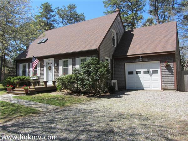24 Mockingbird Dr, Edgartown, MA 02539 - photo 1