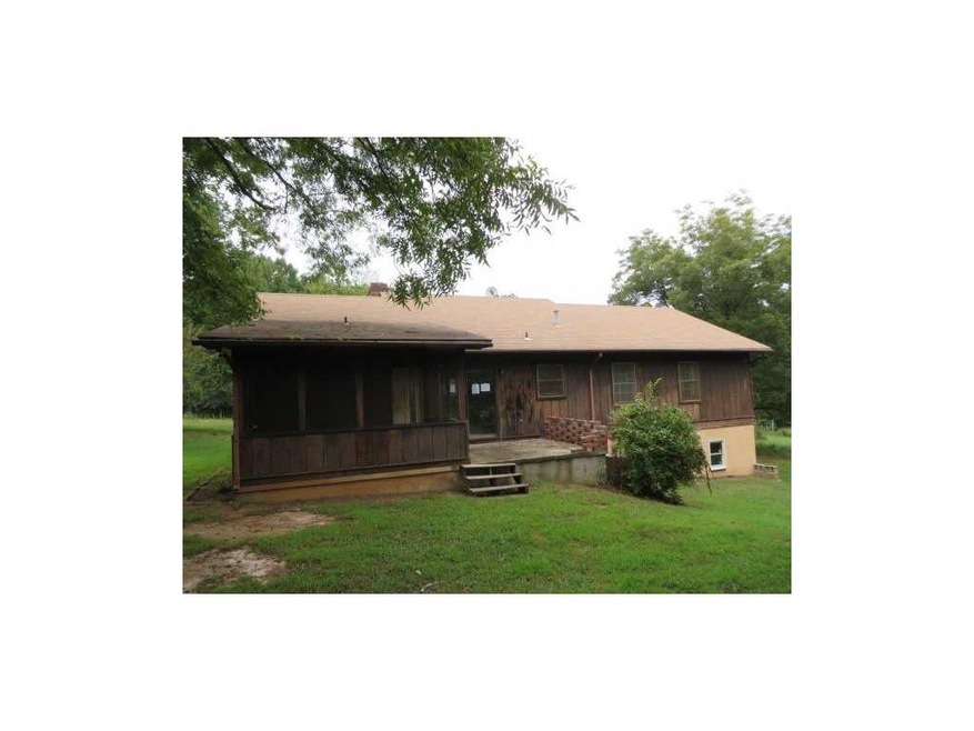 181 Freeman Dr, Maysville, GA 30558 - photo 1