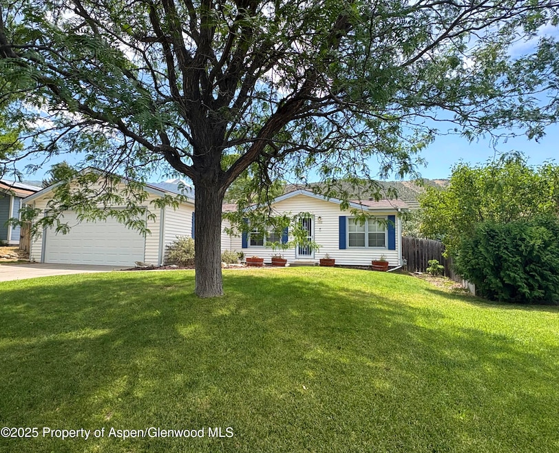 122 E Tamarack Cir, Parachute, CO 81635 - photo 1