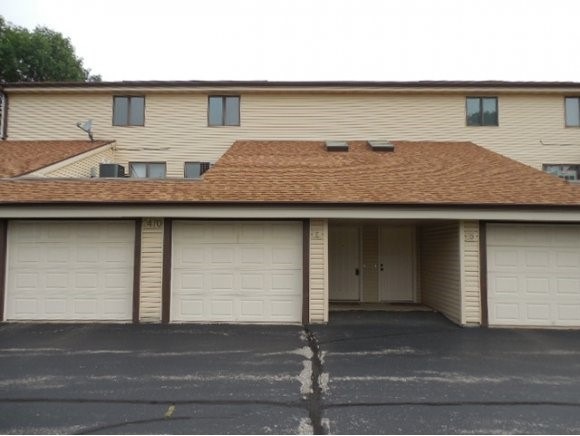2470 W Glendale Ave unit E, Appleton, WI 54914 - photo 1
