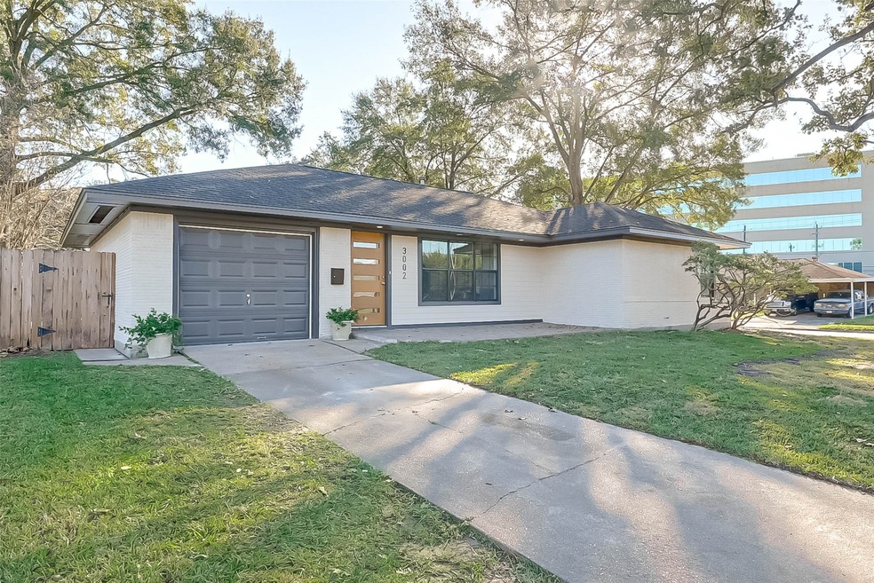 3002 Carlford Cir, Houston, TX 77018 - photo 1