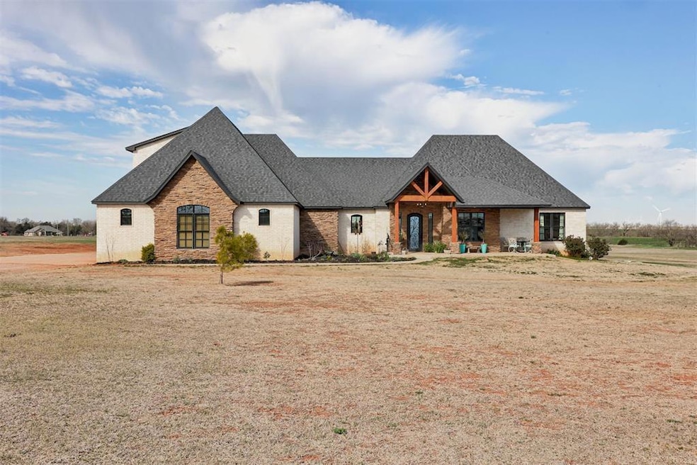 30570 N 2950 Rd, Cashion, OK 73016 - photo 1