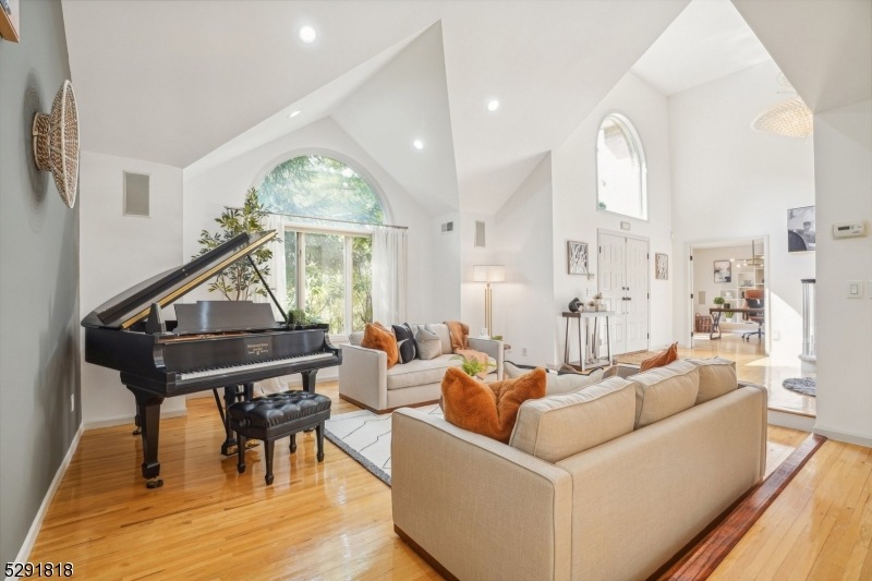 43 Highwood Rd, West Orange, NJ 07052 - photo 1