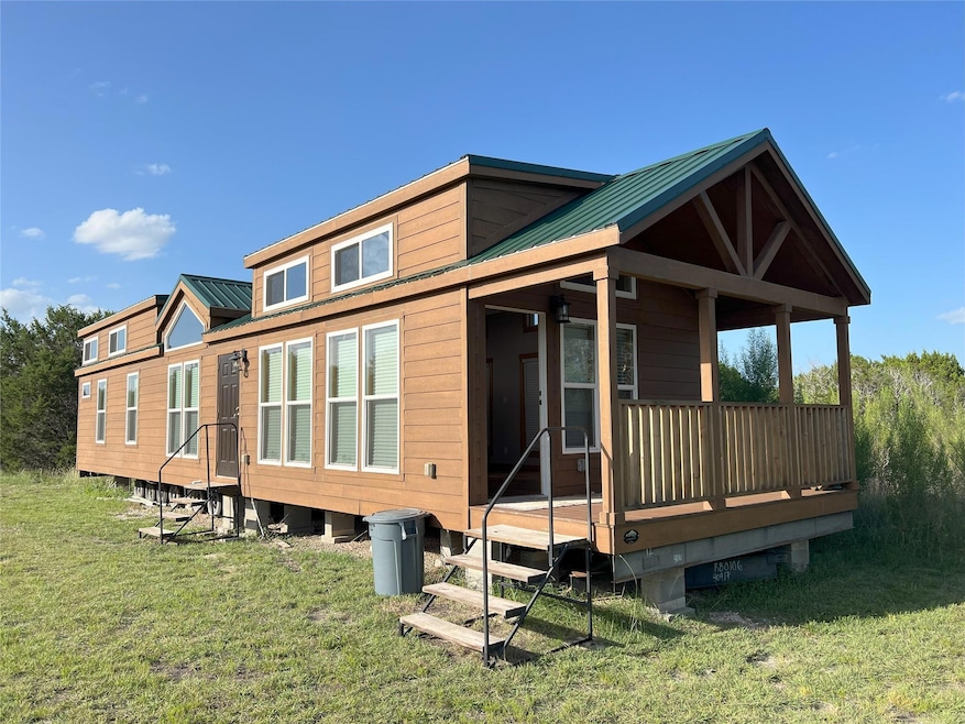 For Rent $1,400/month