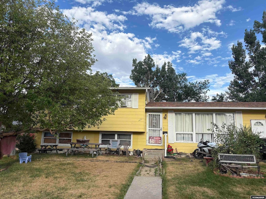 1421 Ivy Ln, Casper, WY 82609 - photo 1