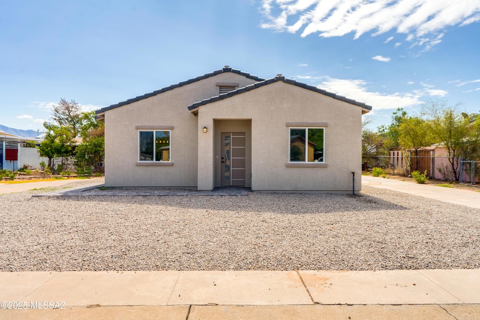 524 W 38th St, Tucson, AZ 85713 - photo 1