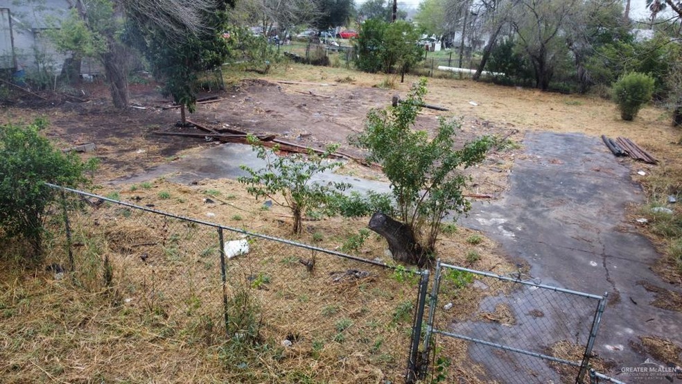 3111 W Ash St, Weslaco, TX 78596 - photo 1