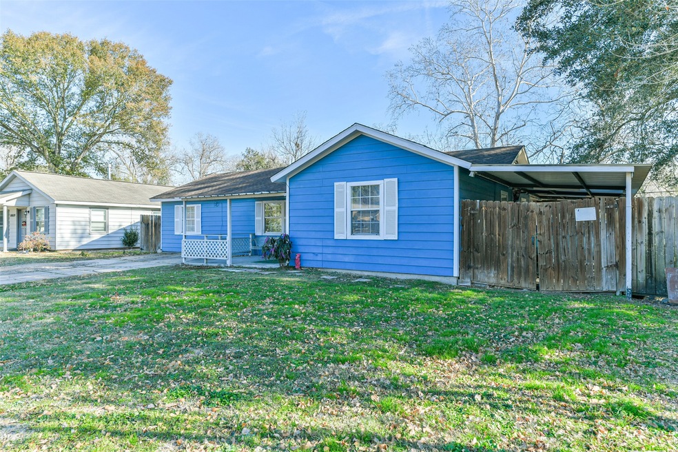 10823 Eddyrock St, Houston, TX 77089 - photo 1