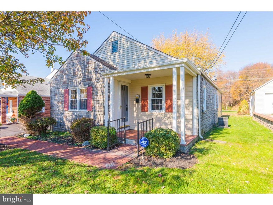 811 W 13th St, New Castle, DE 19720 - photo 1