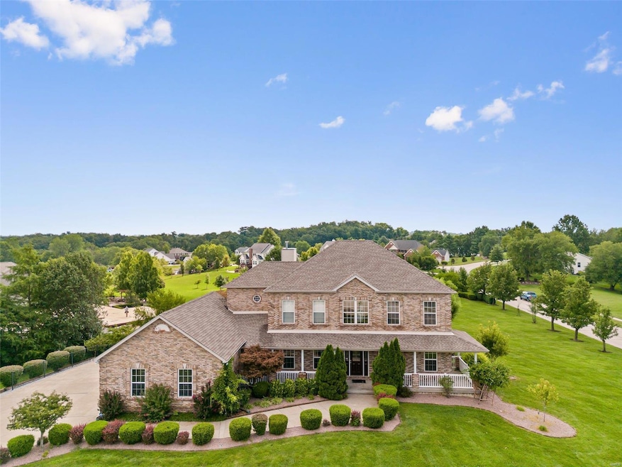 Attractive Curb Appeal!