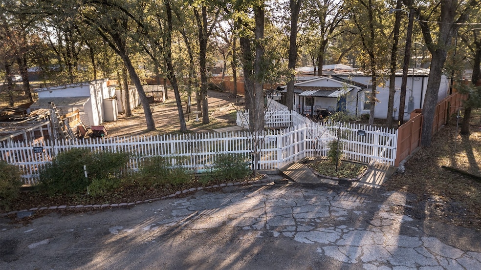 9953 Green Tree Ln, Wills Point, TX 75169 - photo 1