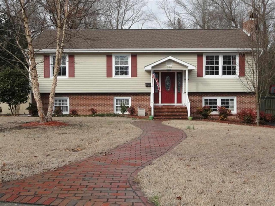 320 Forest Grove Ave, Jacksonville, NC 28540 - photo 1