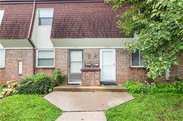 10017 W 52nd St, Shawnee, KS 66203 - photo 1