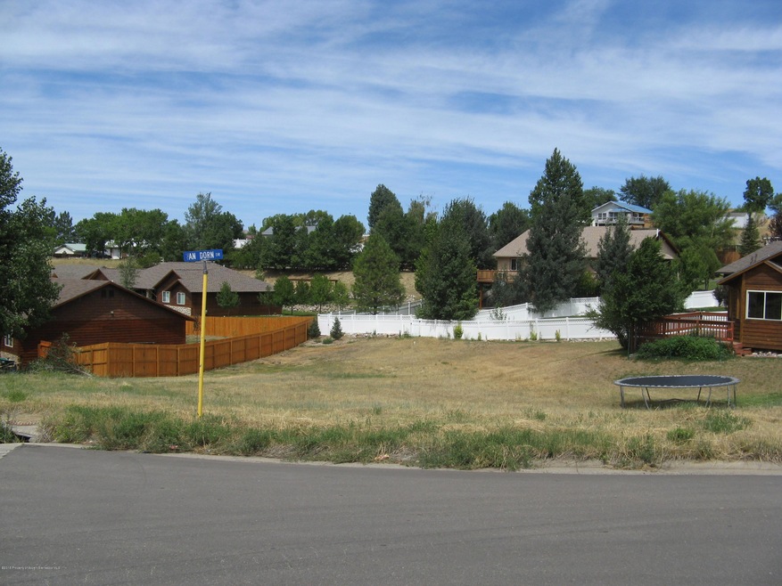 1053 E 10th St, Craig, CO 81625 - photo 1