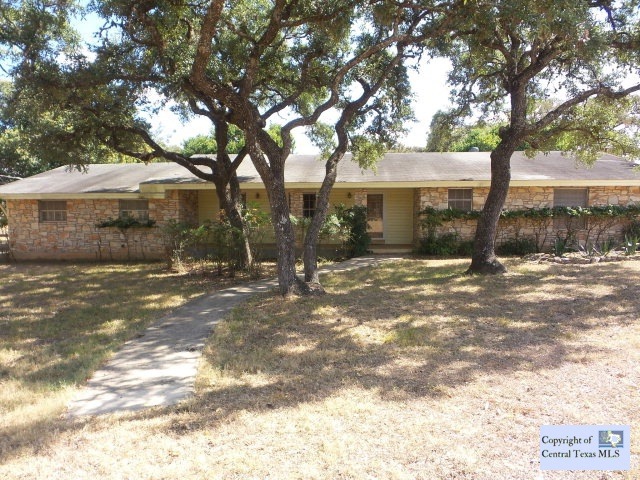 520 Booth Dr, San Marcos, TX 78666 - photo 1