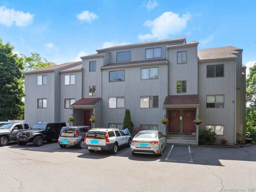 188 Flax Hill Rd unit C4, Norwalk, CT 06854 - photo 1