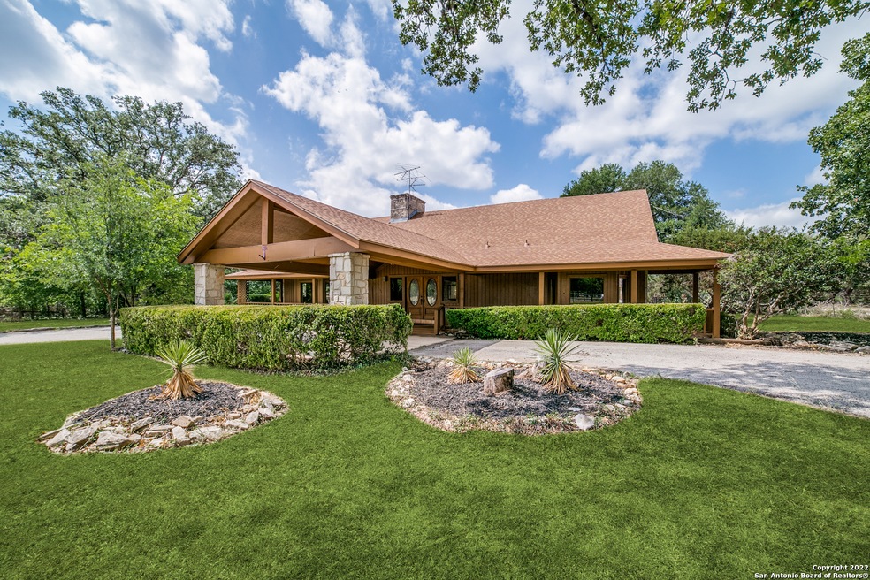 10236 Huntress Ln, San Antonio, TX 78255 - photo 1