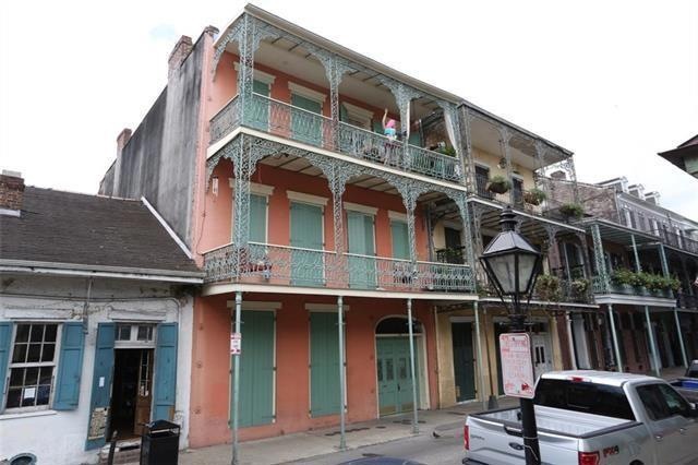 King Creole Condominiums