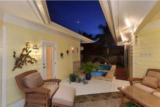 Night Time Lanai