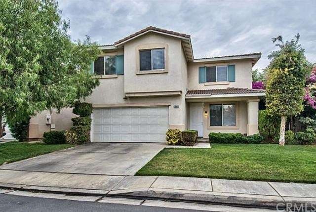 Awesome curb appeal!