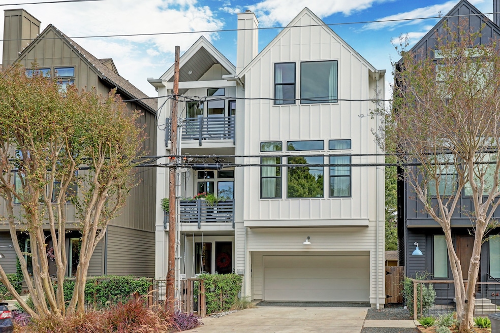 644 Oxford St, Houston, TX 77007 - photo 1