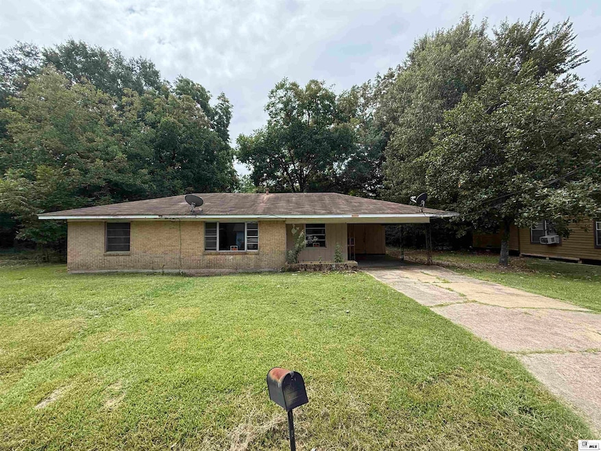1505 Perry Ave, Bastrop, LA 71220 - photo 1