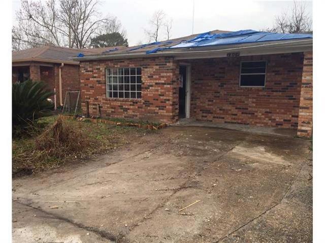 Photo. Exterior Front