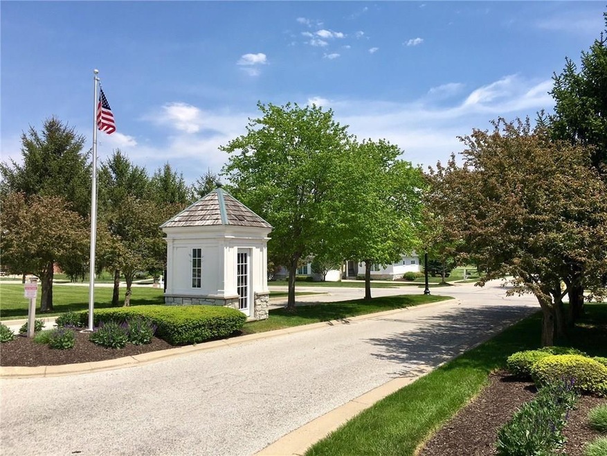 2400 Somerset Cir, Franklin, IN 46131 - photo 1