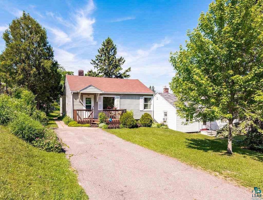 1809 Tyrol St, Duluth, MN 55811 - photo 1