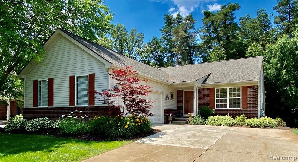 2660 Signature Circle with Concrete Driveway and S