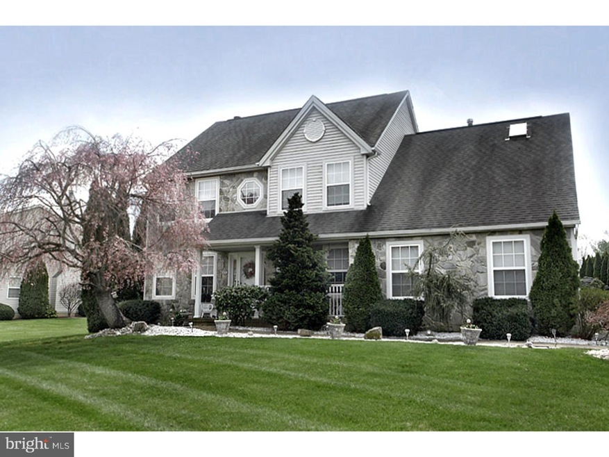 637 Nicole Dr, Southampton, PA 18966 - photo 1