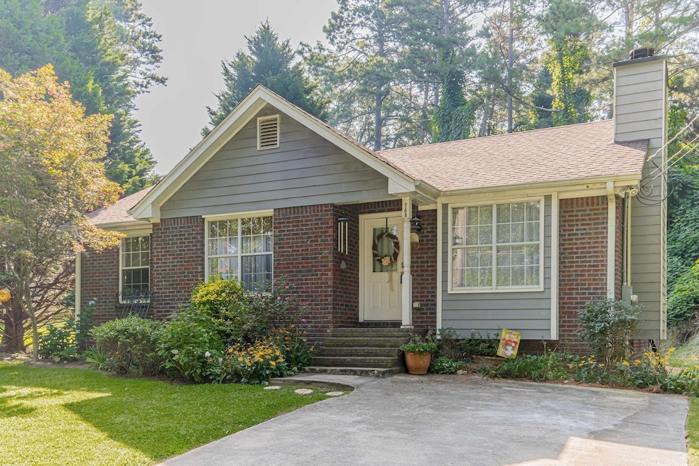 788 Lakeshore Dr, Winder, GA 30680 - photo 1