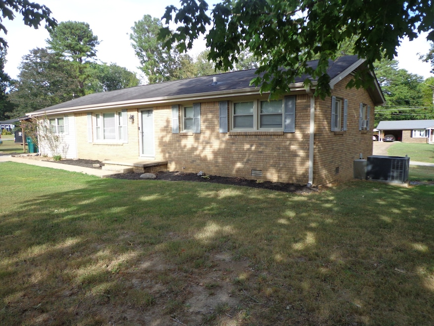 For Sale $215,000 • Co-Listing Agent