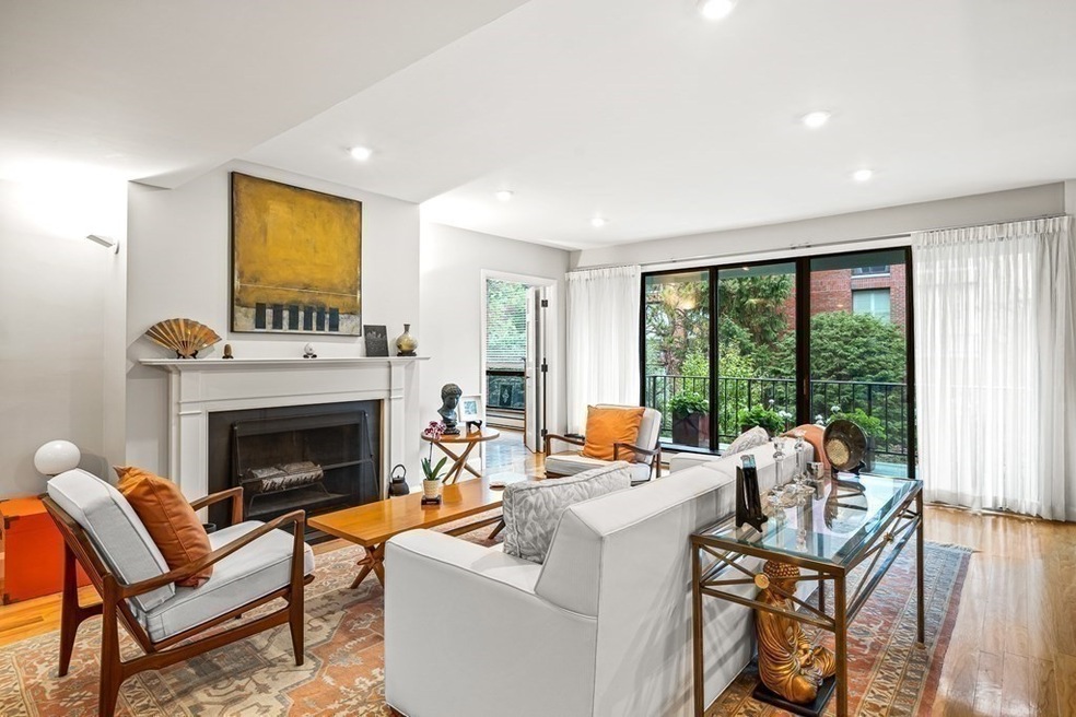 Wellesley Green Condominiums unit 204, Wellesley, MA 02482 - photo 1