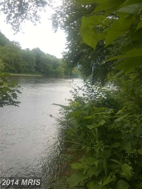 0 Gaither Rd unit 1003084830, Great Cacapon, WV 25422 - photo 1