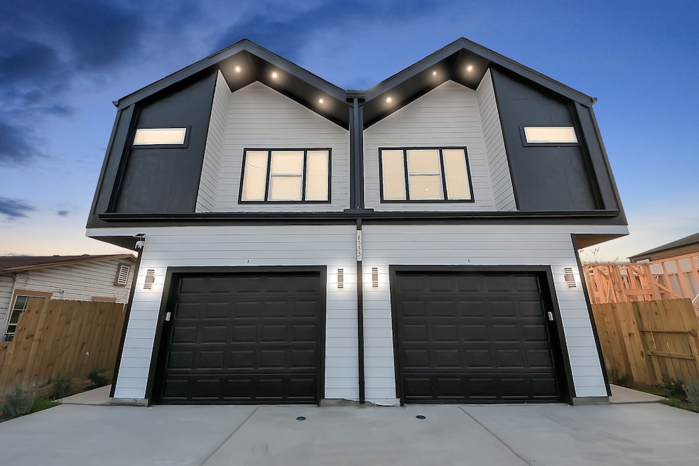 8533 Amadwe St unit A, Houston, TX 77051 - photo 1