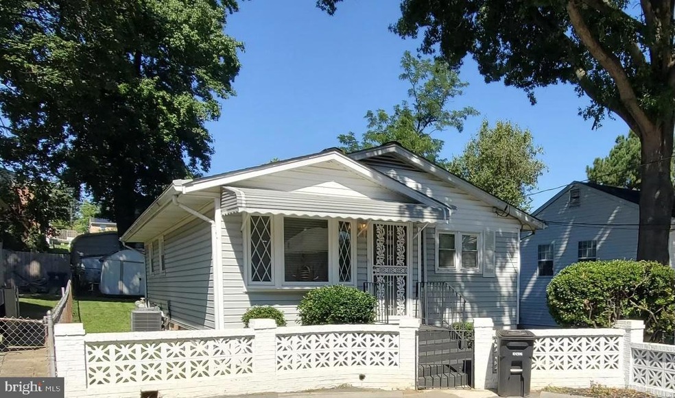 1105 Mentor Ave, Capitol Heights, MD 20743 - photo 1